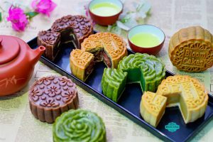 Nhận gửi bánh trung thu đi Nhật Bản siêu rẻ