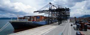 Giao nhận hàng hóa bằng vận tải đường biển