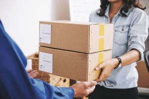 Hướng dẫn đóng gói tài liệu khi chuyển phát nhanh quốc tế