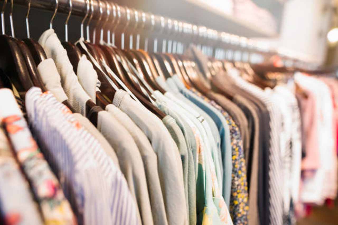 Nhập khẩu quần áo bằng đường biển