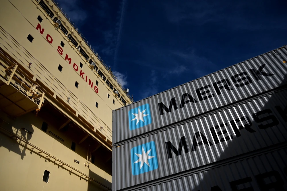 Maersk bán MSS cho DOF và thành lập công ty vận chuyển trang trại gió