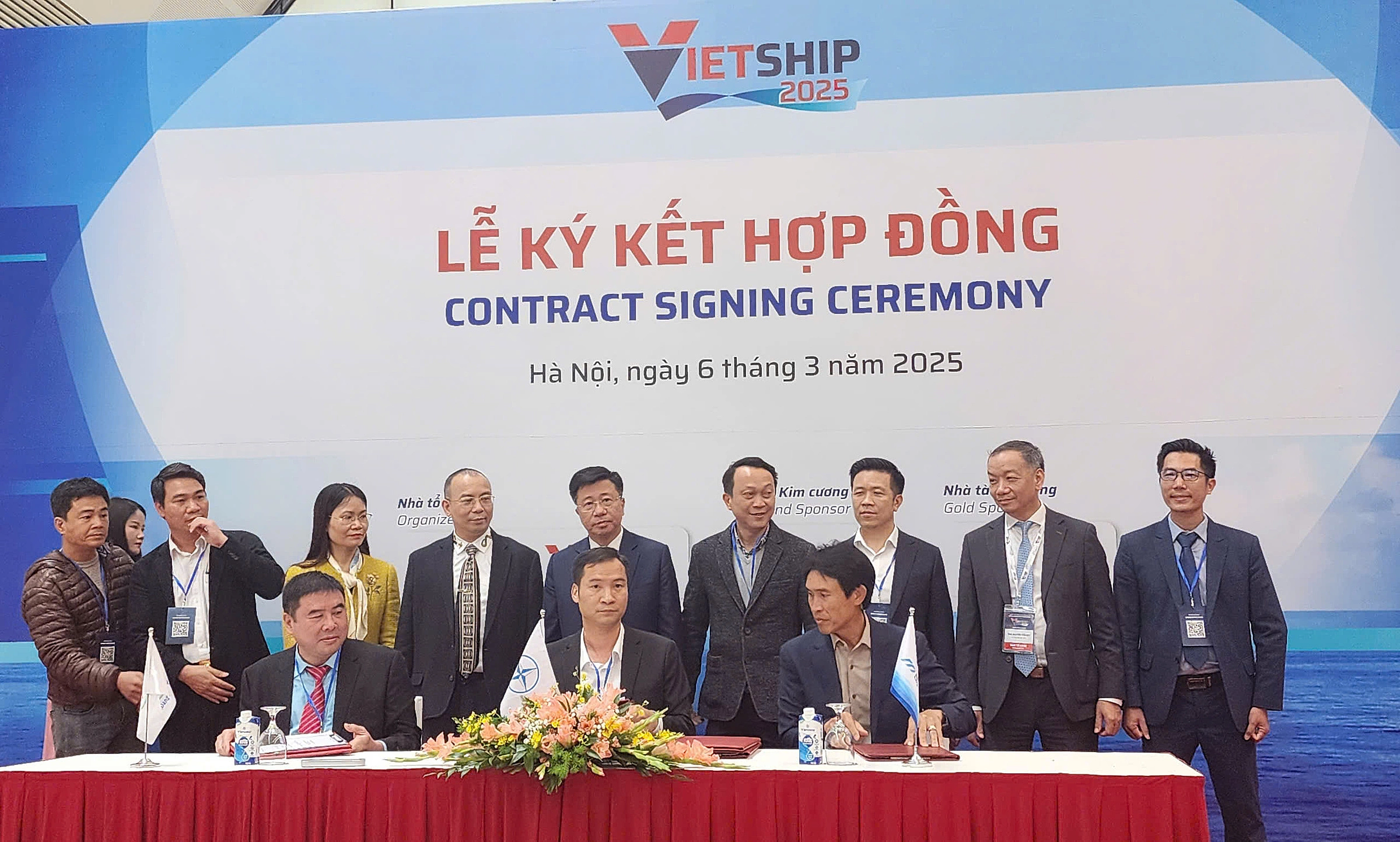 Doanh nghiệp ký kết hợp tác đóng mới, sửa chữa tàu biển tại triển lãm. Ảnh: Vietship 2025