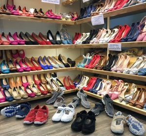 Xuất khẩu giày dép từ Việt Nam đến cảng Los Angeles (Mỹ)