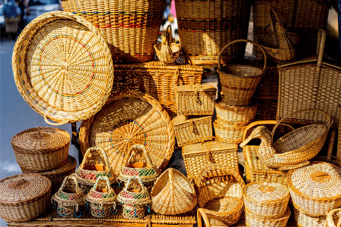 Transporting Handicrafts from Hai Phong Port to Osaka Port