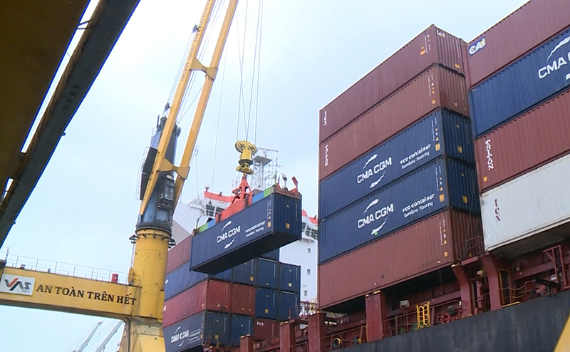 Kích cầu vận chuyển hàng hóa bằng container qua Cảng Nghi Sơn