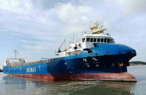 Trung Quốc lần đầu vận hành tàu container không người lái toàn quy trình