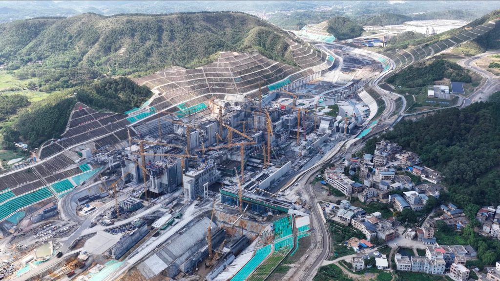 Trung Quốc tham vọng hoàn thành dự án kênh đào khổng lồ kết nối với thị trường xuất khẩu lớn nhất